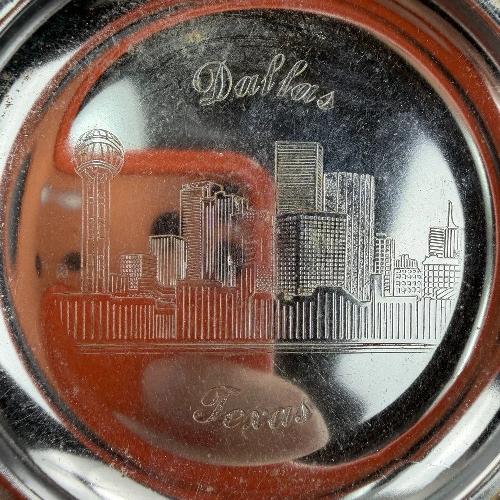 Vintage Ash Tray Medora - DALLAS , TEXAS - Collectible Decoration Disc Historic - Picture 2 of 3